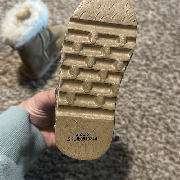 Baby boot size 5 - Picture 3 of 3